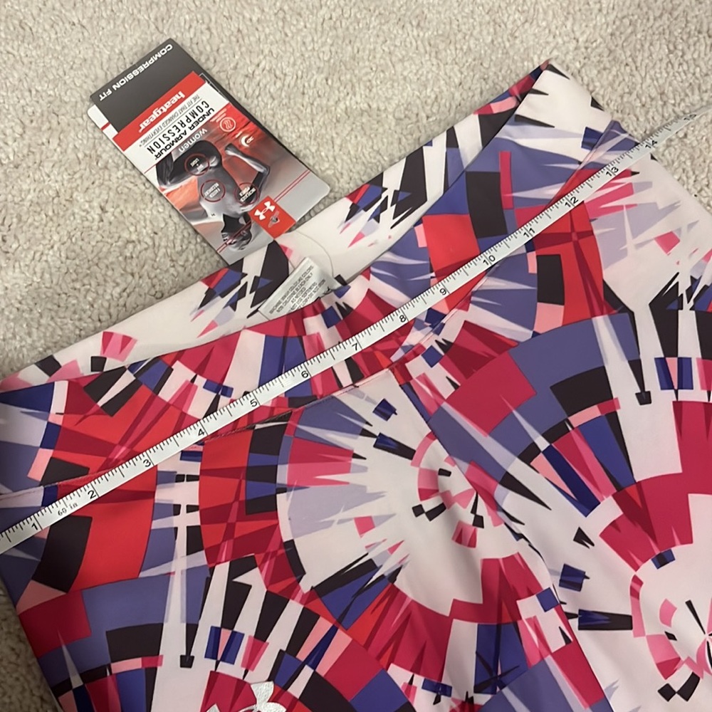 Under Armour Compression - Picture 5 of 8